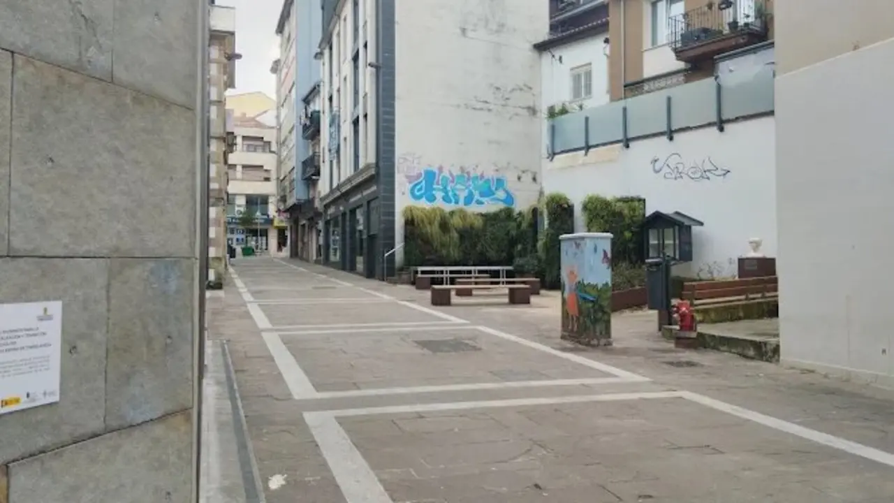 Inmediaciones del Teatro Municipal Concha Espina, donde tuvo lugar el incidente. / A.E.