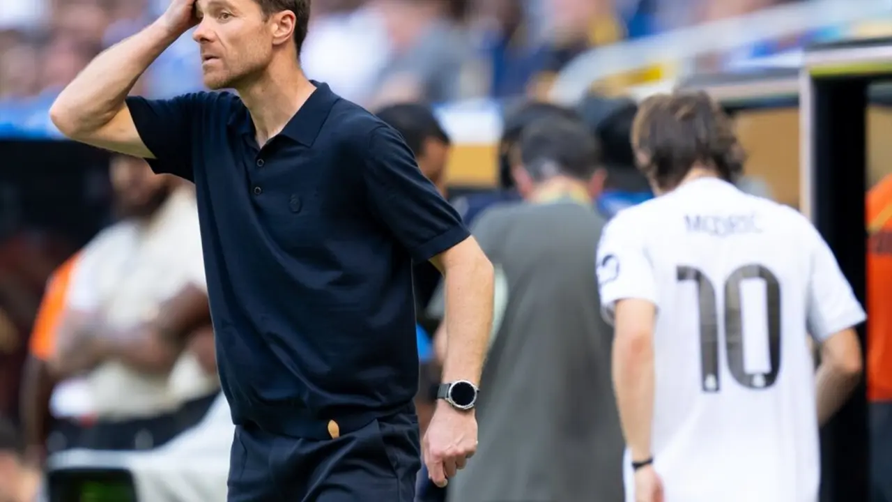 Xabi Alonso durante el partido del Mundial de Clubes entre Real Madrid y Al-Hilal. / Sven Hoppe