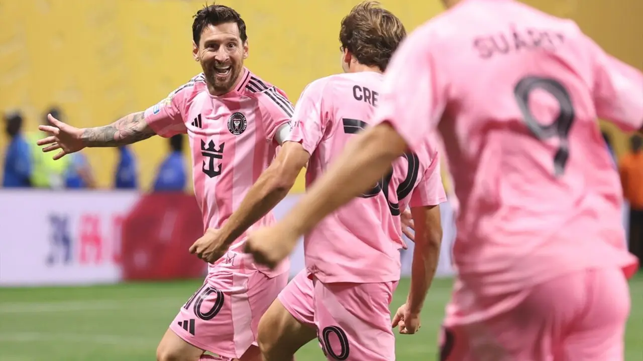 Leo Messi celebra su gol ante el Oporto. / David Klein