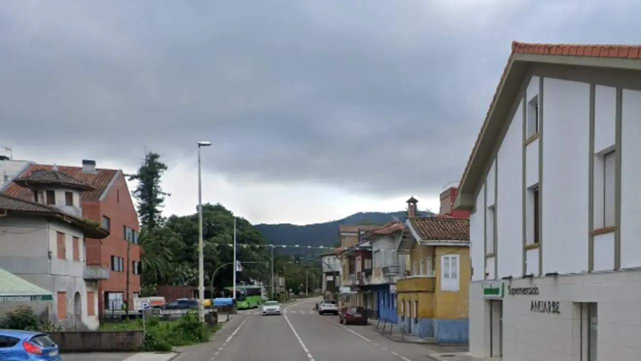Una de las calles de Sar&oacute;n. / A.E