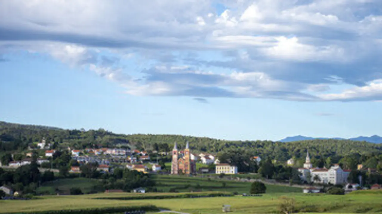 Vista de Novales. / A.S.P