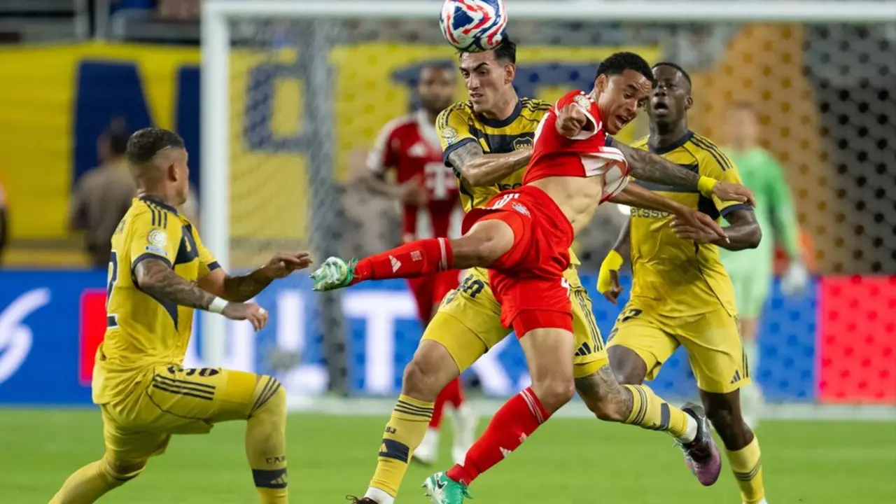 Los jugadores de Boca y Bayern de Munich durante el partido del Mundial de Clubes. / Sven Hoppe