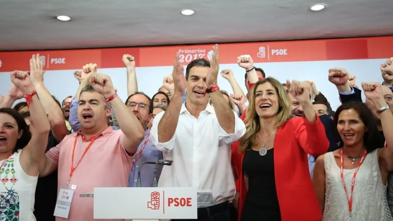 Intervenci&oacute;n de Pedro S&aacute;nchez tras la primarias del PSOE en 2017. / EP