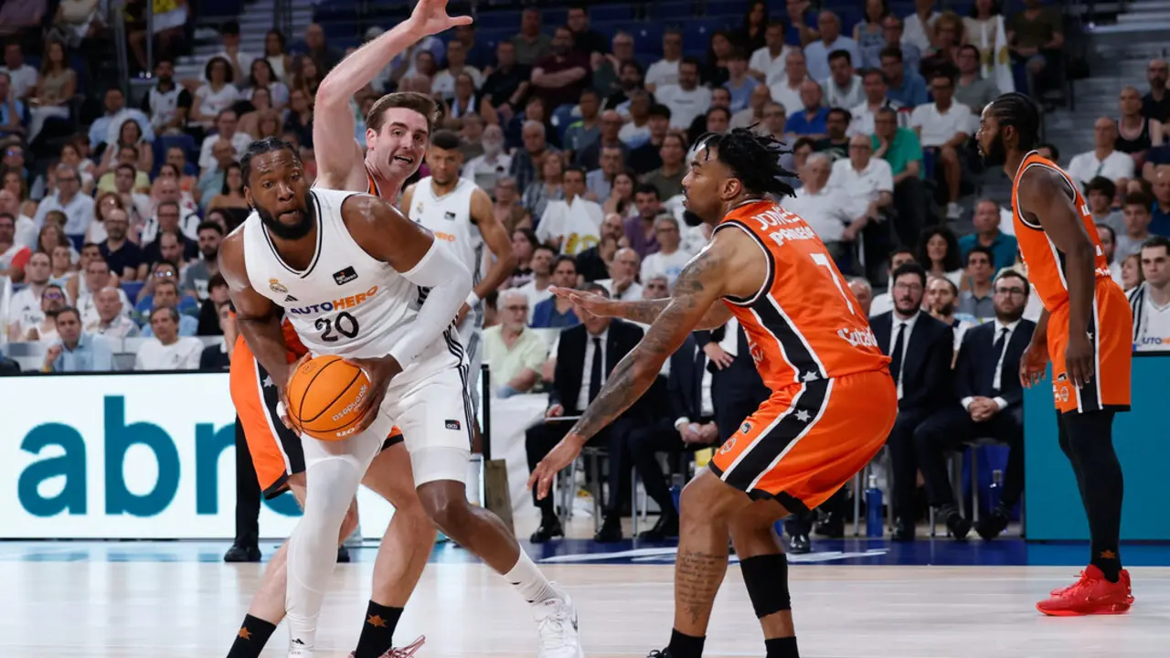 Partido disputado entre Real Madrid y Valencia. / EP