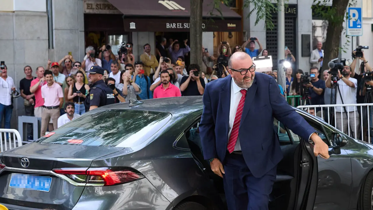 El exasesor del exministro Jos&eacute; Luis &Aacute;balos Koldo Garc&iacute;a a su llegada al Tribunal Supremo. / Jes&uacute;s Hell&iacute;n