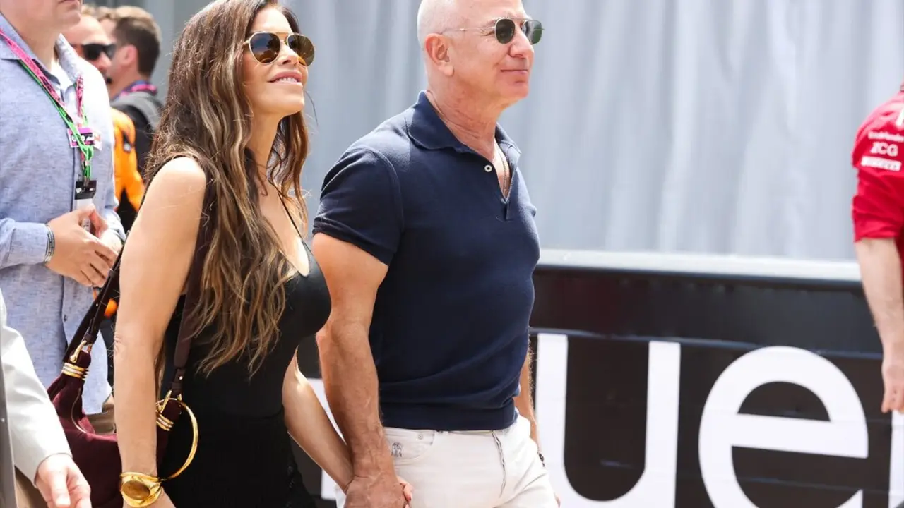 Jeff Bezos y su ahora esposa, Lauren Sanchez. / EP / Archivo
