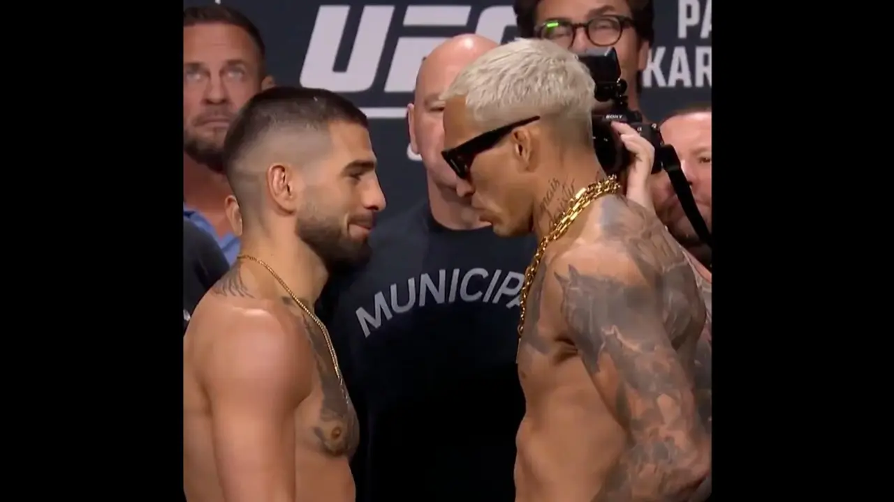 Topuria y Oliveira en el careo. / UFC