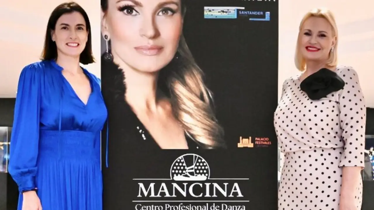La alcaldesa de Santander, Gema Igual y la soprano, Ainhoa Arteta. / A.E.