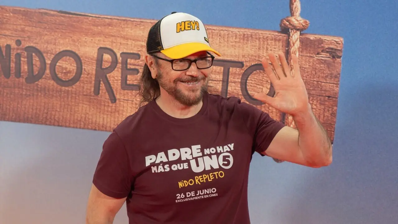 El director y protagonista de la pel&iacute;cula, Santiago Segura, posa durante el preestreno de la pel&iacute;cula 'Padre no hay m&aacute;s que uno, 5'. / Jorge Gil