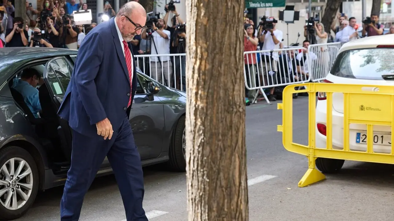 El exasesor del exministro Jos&eacute; Luis &Aacute;balos Koldo Garc&iacute;a a su llegada al Tribunal Supremo. / Jes&uacute;s Hell&iacute;n