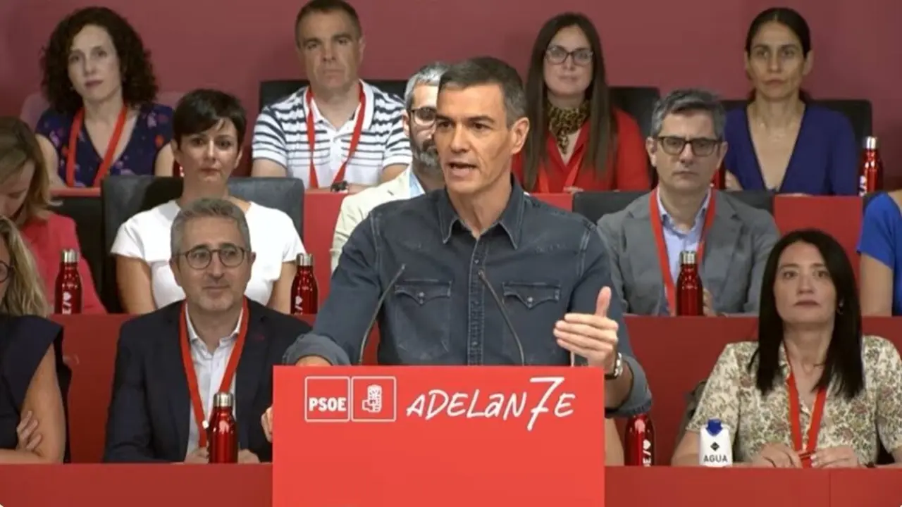 El presidente del Gobierno y secretario general del PSOE, Pedro S&aacute;nchez, en su intervenci&oacute;n ante el Comit&eacute; Federal del PSOE. / EP