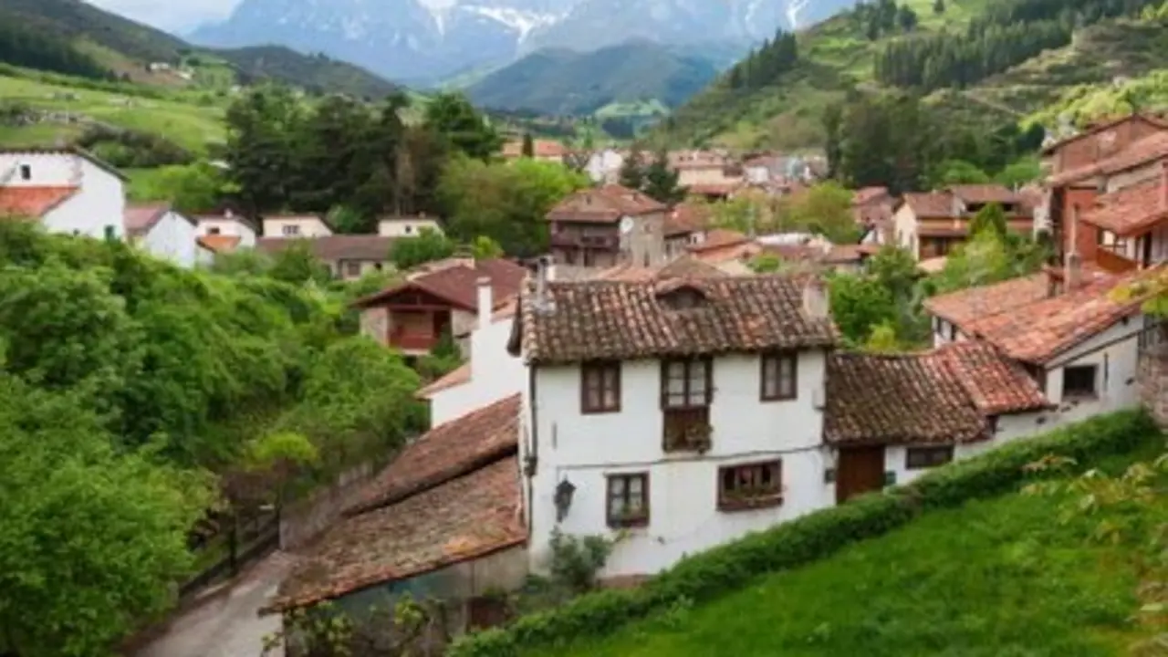 Vista de Potes, uno de los grandes atractivos de Cantabria. / A.S.