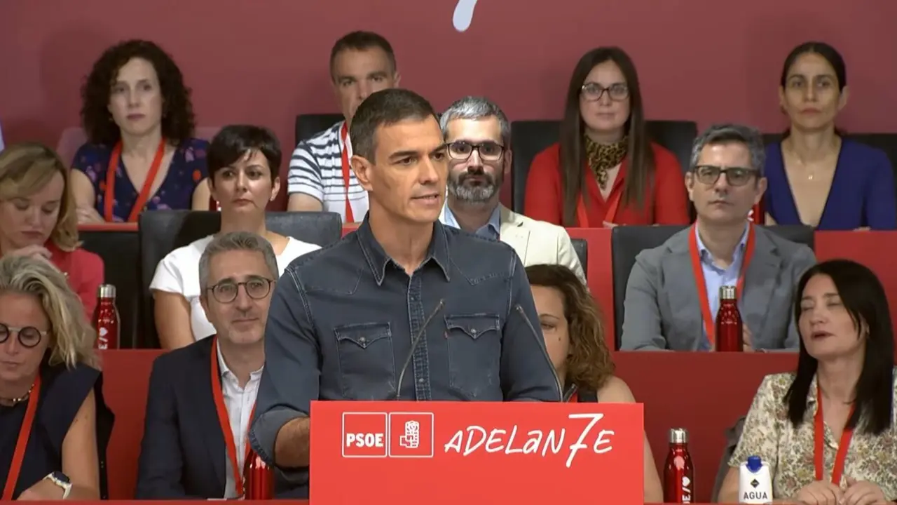 El presidente del Gobierno y secretario general del PSOE, Pedro S&aacute;nchez, durante su intervenci&oacute;n en el Comit&eacute; Federal del PSOE. / EP