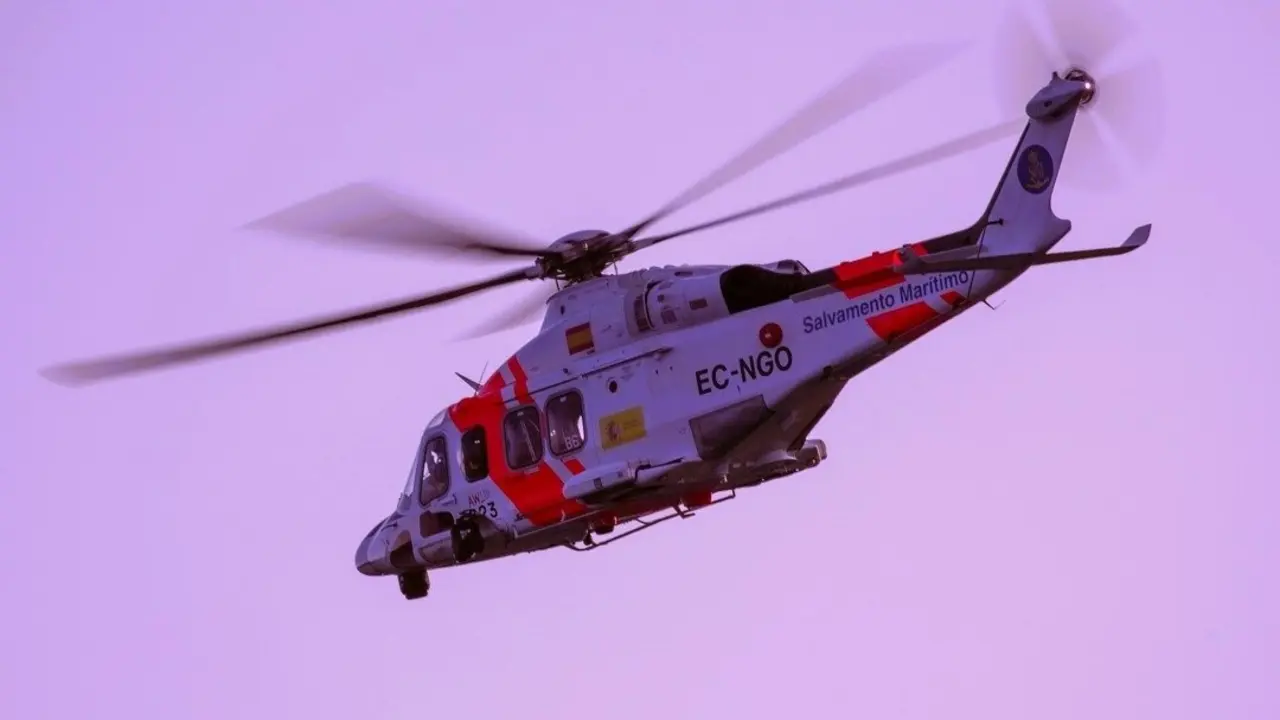Un helic&oacute;ptero de Salvamento mar&iacute;timo durante una b&uacute;squeda. / Salvamento mar&iacute;timo
