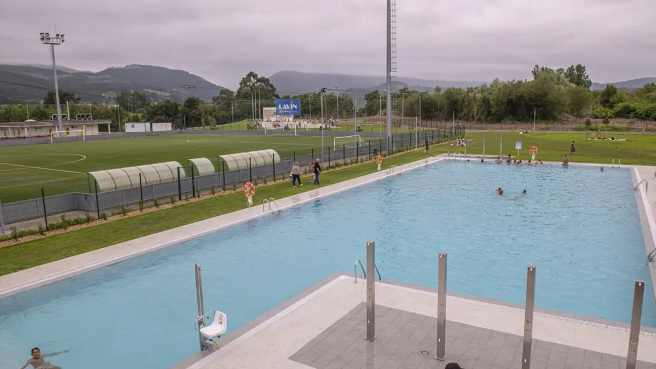 Piscina de Torrelavega. / A.T.
