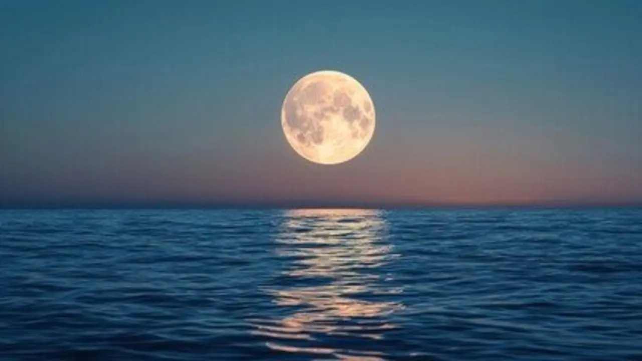 Vista de la luna del verano. / A.S.P