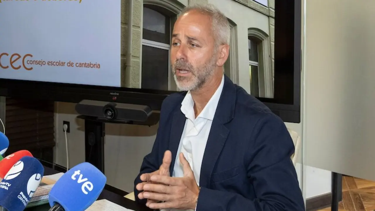 El consejero de Educaci&oacute;n, Sergio Silva. / A.E.