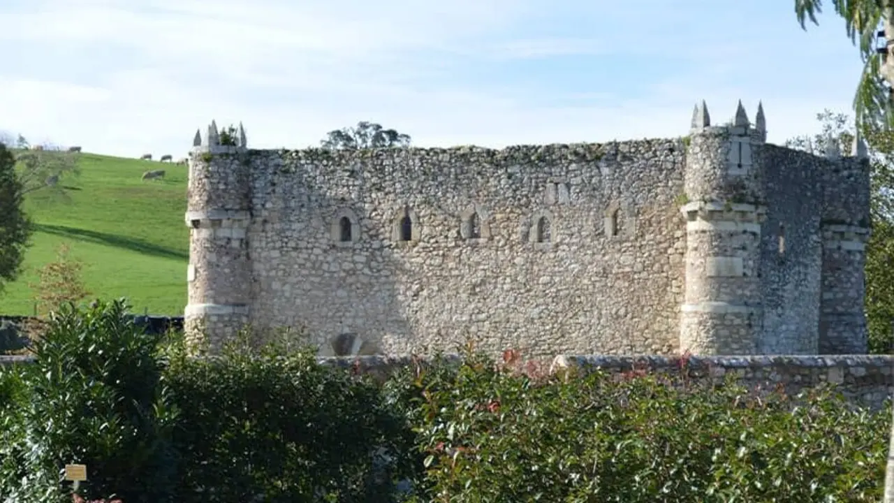 Son monumentos, pero tambi&eacute;n escenarios vivos de leyendas, cultura y arquitectura medieval. / TMC