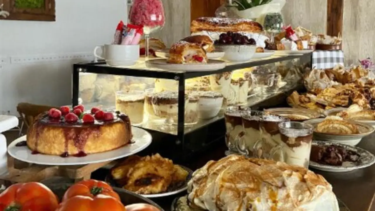 La mesa de postres del restaurante. / IG