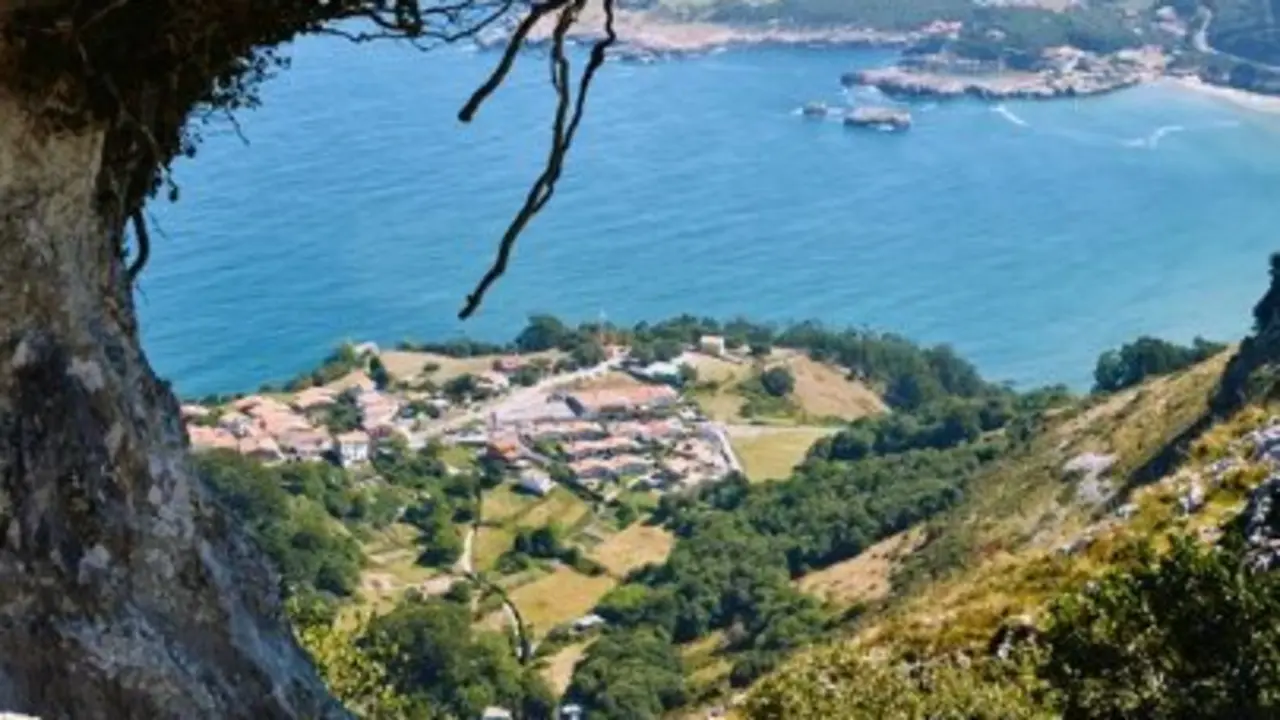 En el este de Cantabria, muy cerca del l&iacute;mite con Vizcaya, se esconde un lugar donde a&uacute;n se escucha el silencio. / A.S.