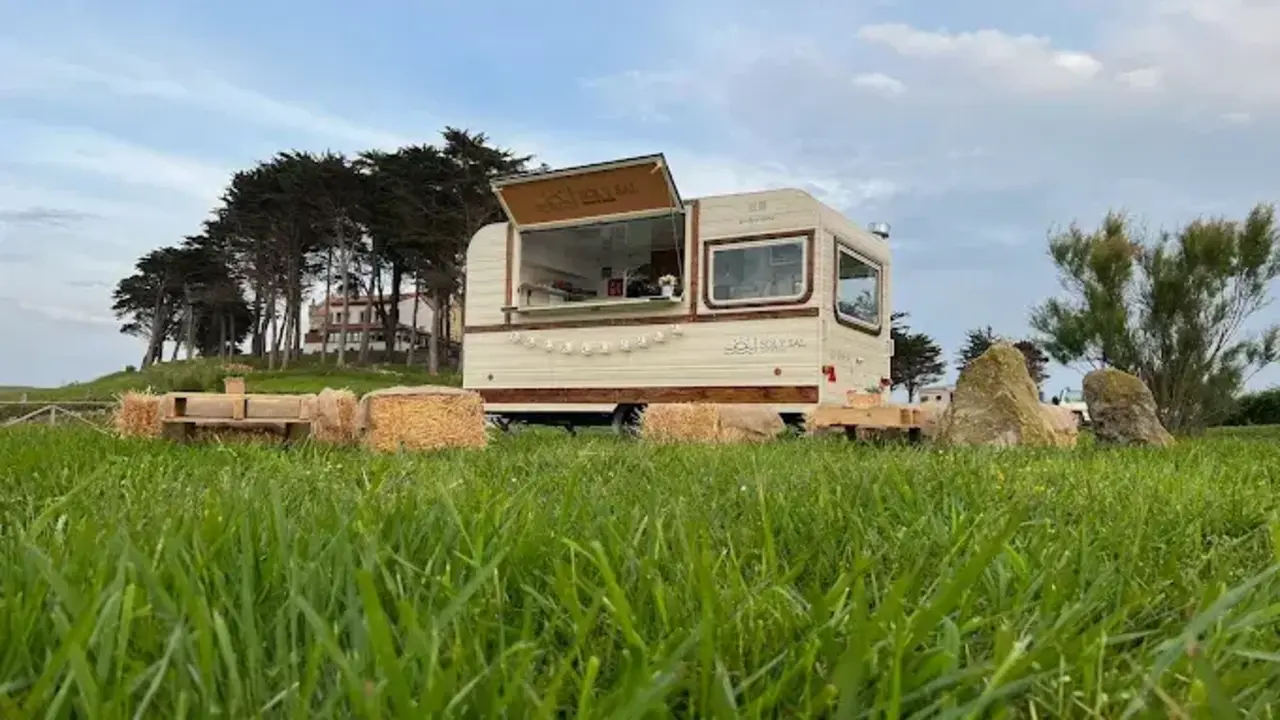 La  food truck de Sol y Sal. / A.E