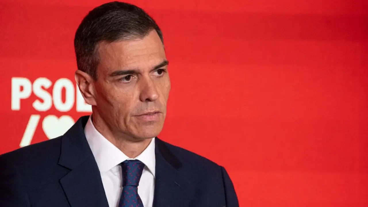 Pedro S&aacute;nchez, durante una rueda de prensa en la sede del PSOE tras la dimisi&oacute;n de Santos Cerd&aacute;n. Ferraz, 12 de junio de 2025.
Foto: Gabriel Luengas / Europa Press