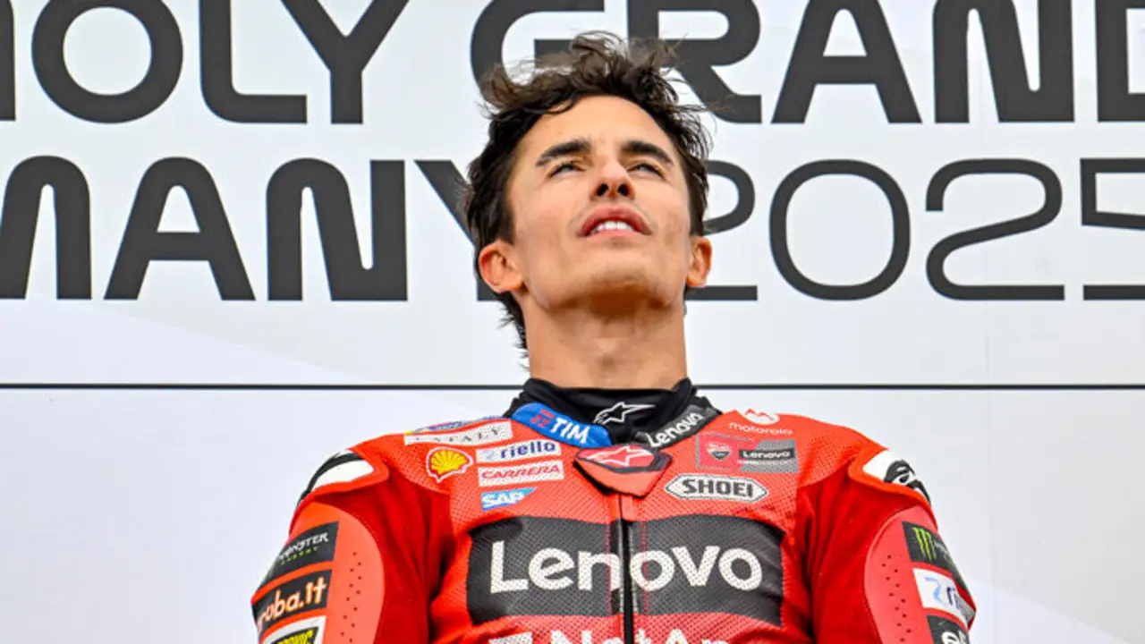 El piloto espa&ntilde;ol Marc M&aacute;rquez tras la victoria. / ep