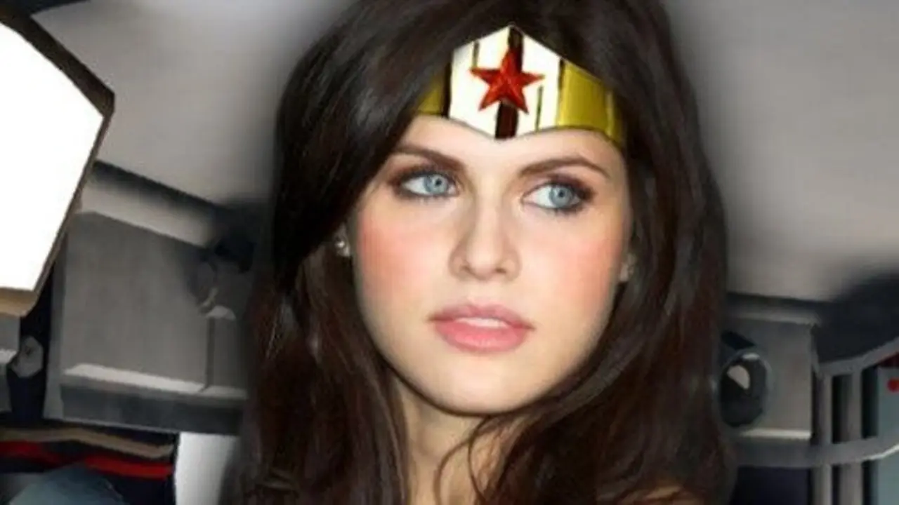 Alexandra Daddario aparece como Wonder Woman en un fan art viral. / Redes Sociales