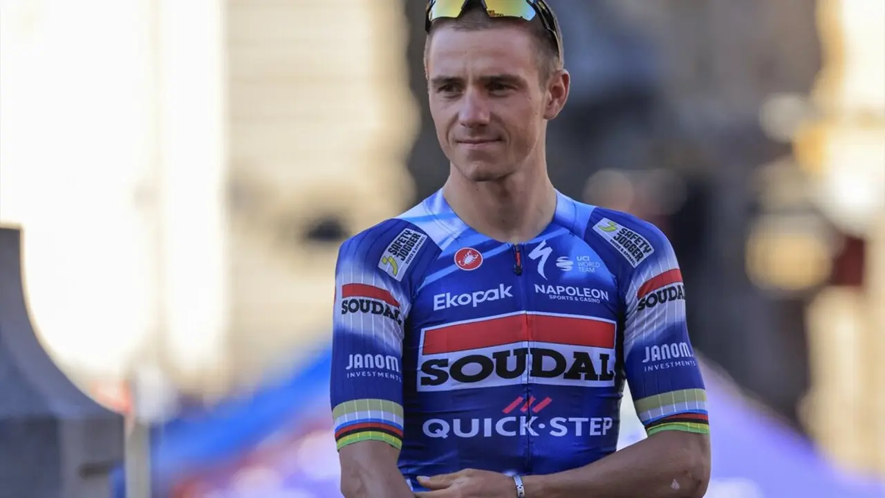 Evenepoel durante la presentaci&oacute;n del Tour. / EP