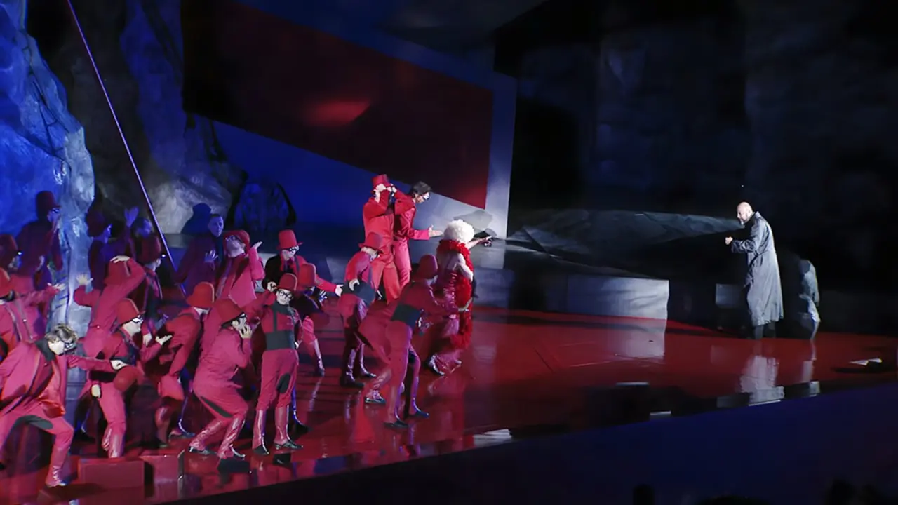 Escena de Rigoletto de Verdi , bajo la direcci&oacute;n esc&eacute;nica de Philippe Arlaud. / x