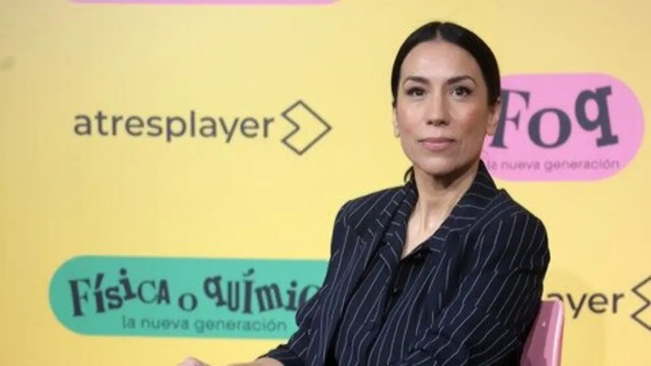 Itziar Miranda presenta La Pir&aacute;mide, concurso emitido en La 1 y RTVE Play. / EP