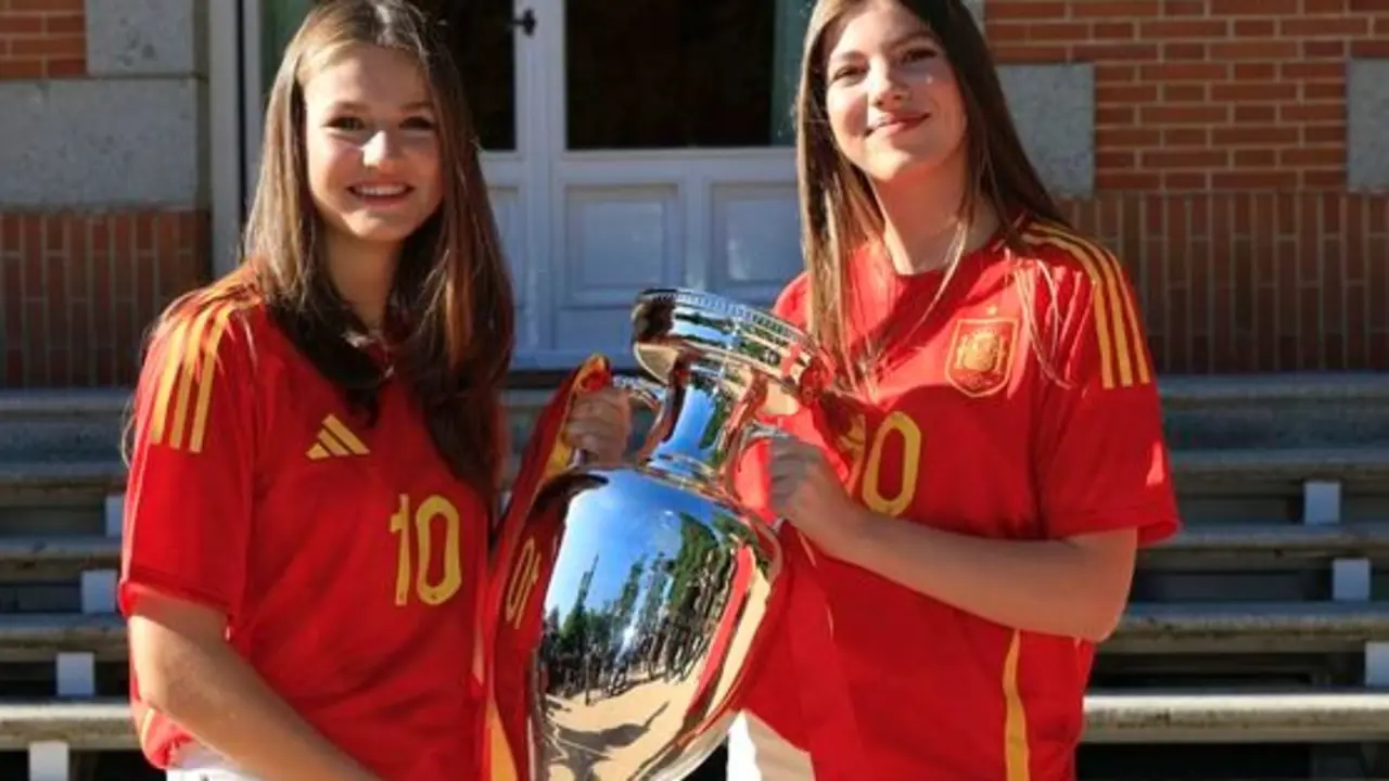 La princesa Leonor y la infanta Sof&iacute;a estar&aacute;n en la final de la Eurocopa femenina 2025. / EP