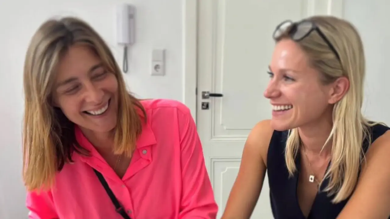 Sandra Barneda y su esposa. / Instagram