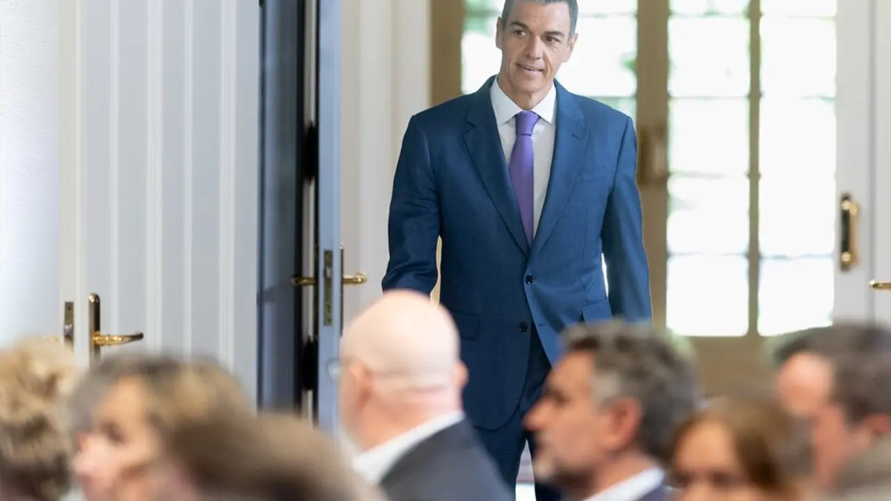 El presidente del Gobierno, Pedro S&aacute;nchez, comparece ante los medios de comunicaci&oacute;n para hacer balance del curso pol&iacute;tico. / Eduardo Parra