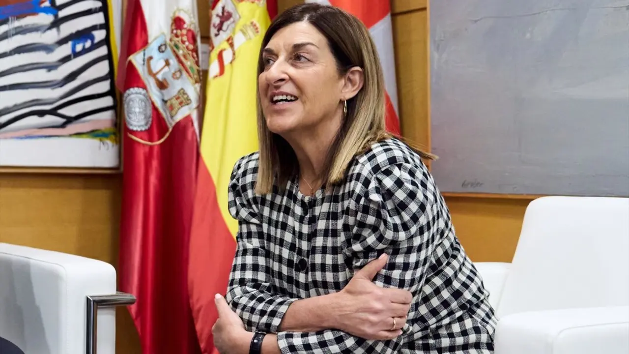La presidenta de Cantabria, Mar&iacute;a Jos&eacute; S&aacute;enz de Buruaga. / Juanma Serrano