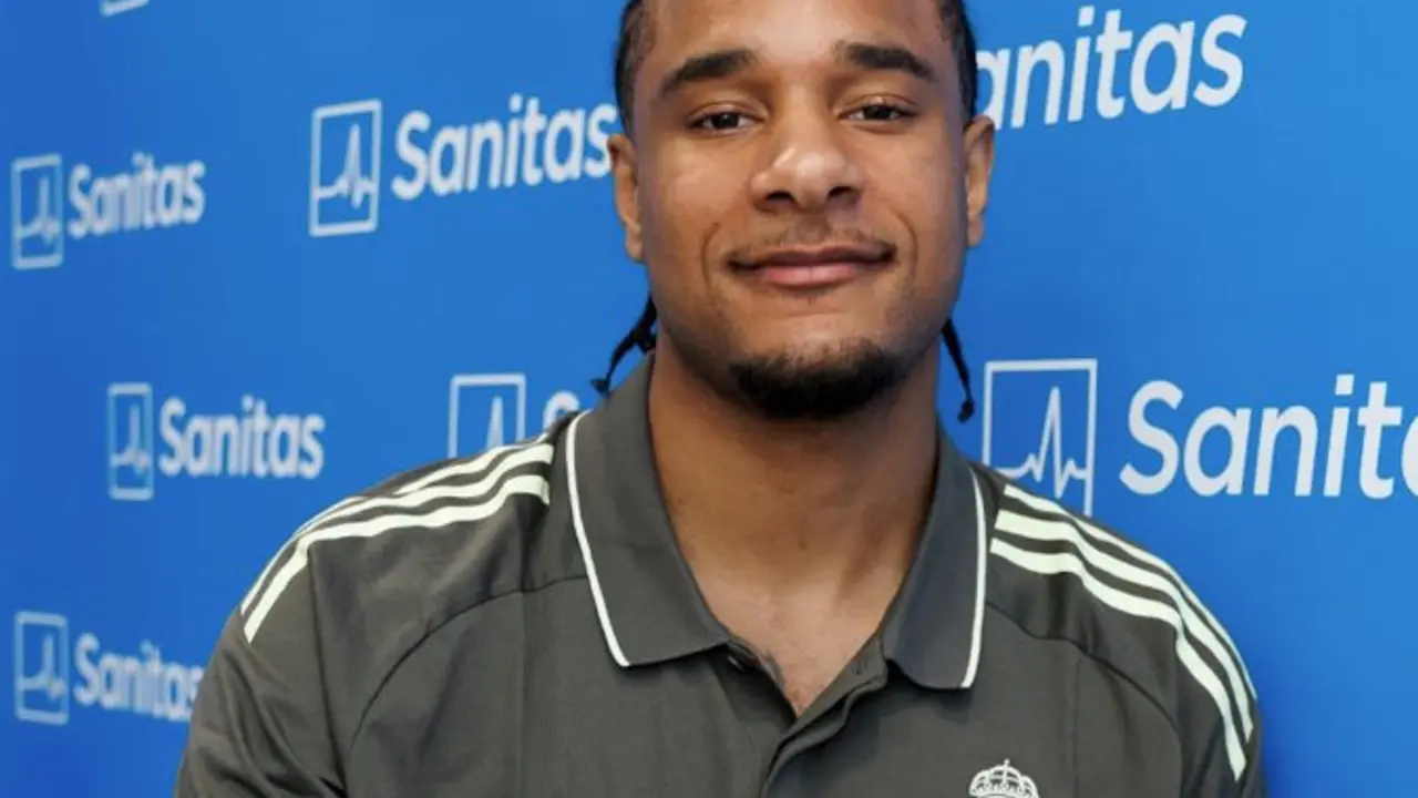 Okeke pasa el reconocimiento on el Real Madrid. / Real Madrid