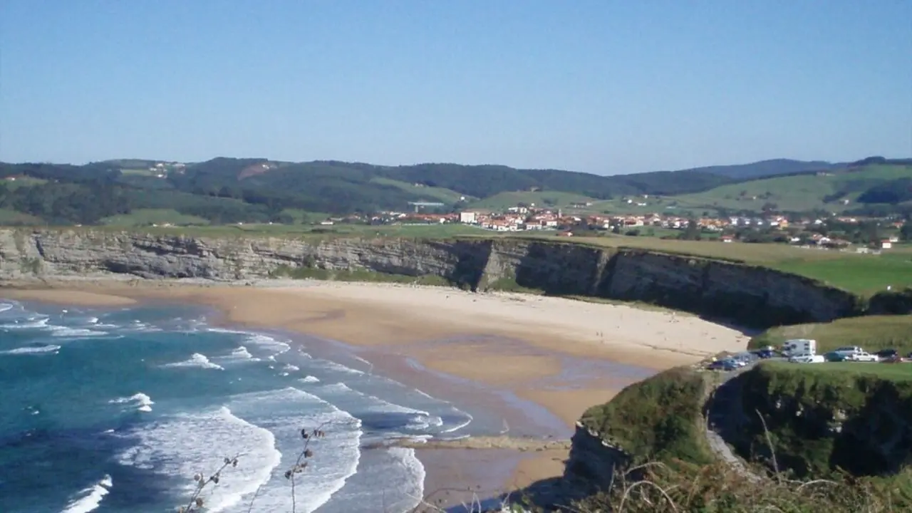 Imagen de la playa de Langre en el municipio de Ribamont&aacute;n al Mar. / EP