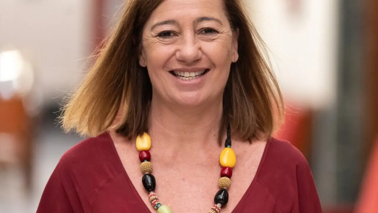 La presidenta del Congreso, Francina Armengol, a su llegada una reuni&oacute;n de la Mesa del Congreso de los Diputados. / Eduardo Parra
