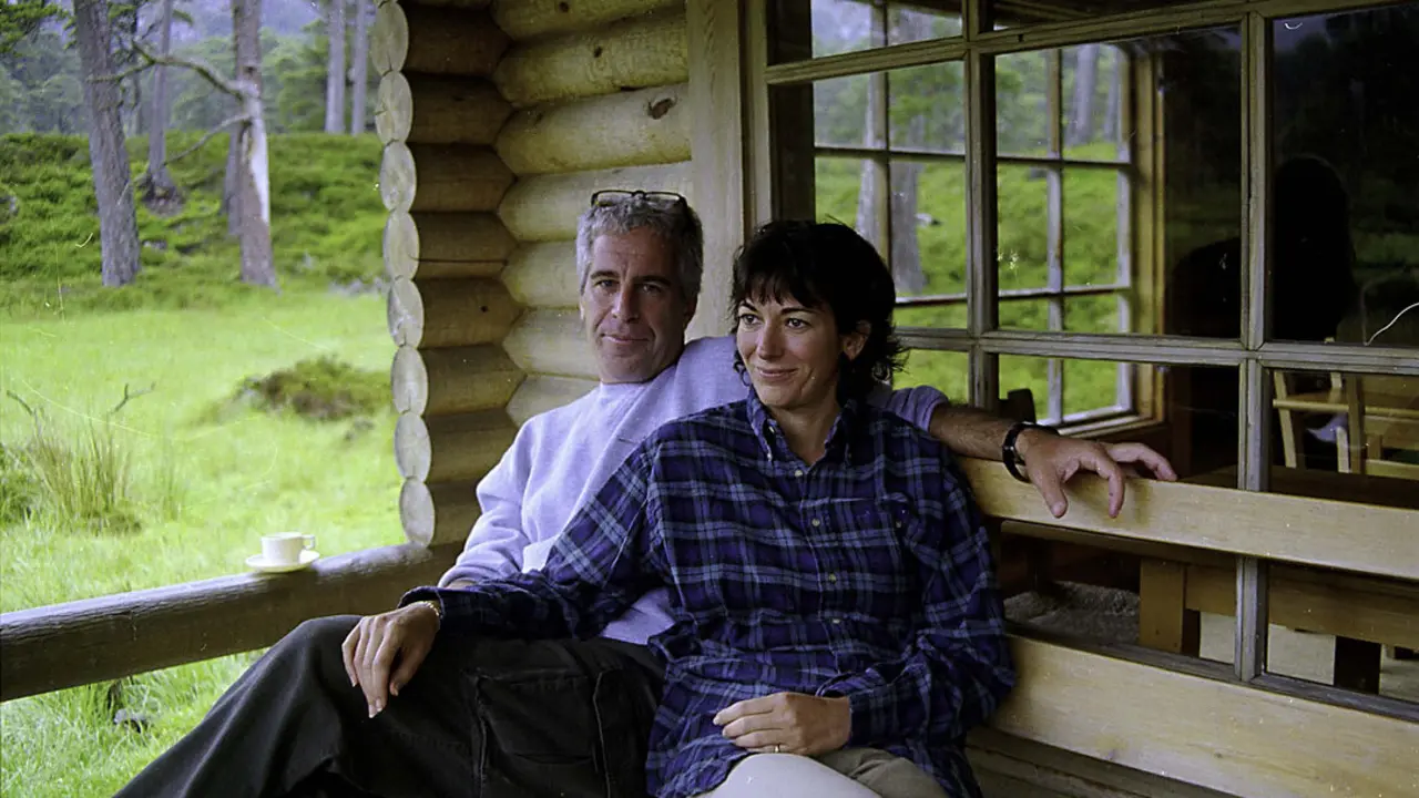 Jeffrey Epstein y su mujer. / EP