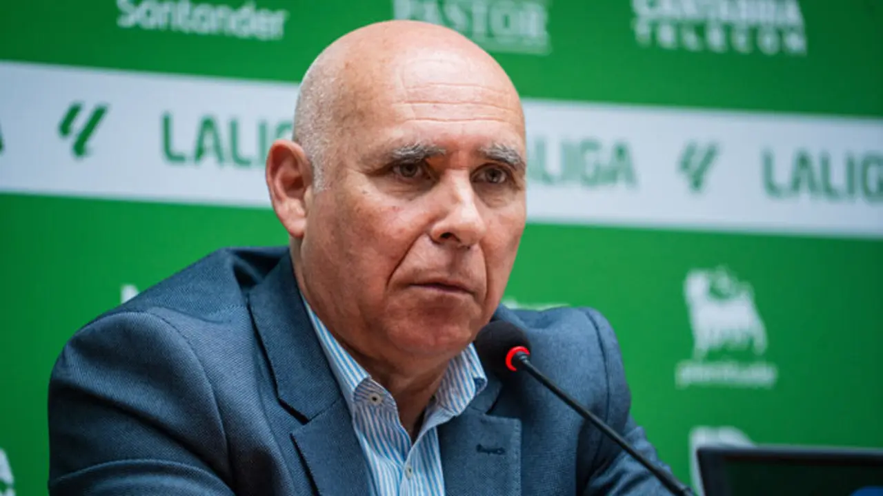 El presidente del Racing Manolo Higuera. / x