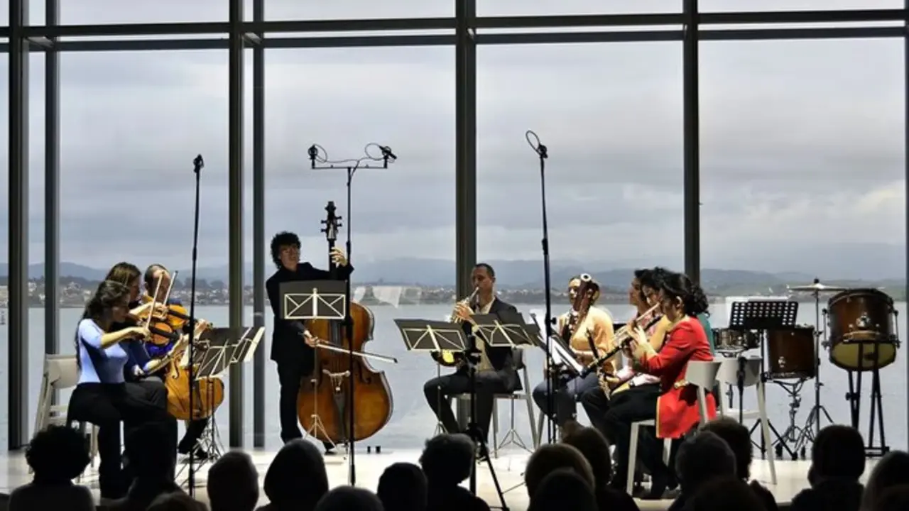 La Ensemble de Cantabria en un recital en el Centro Bot&iacute;n. / x