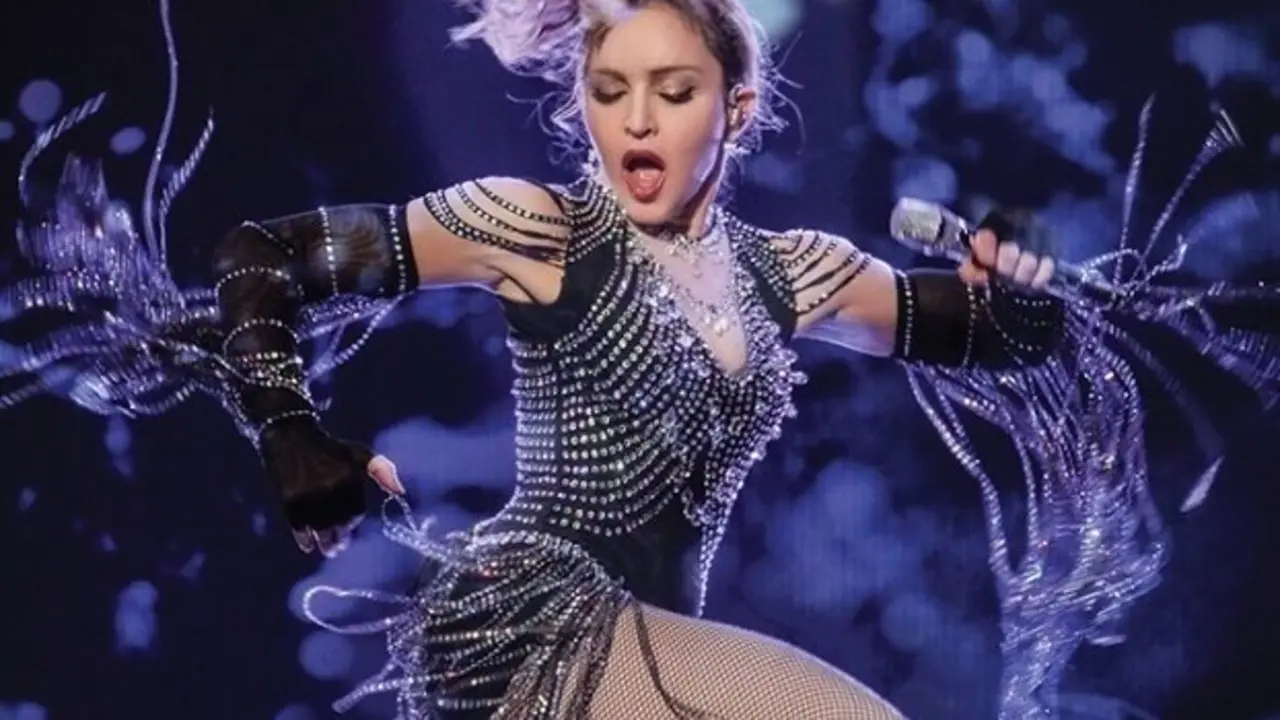 Madonna durante una presentaci&oacute;n en una foto de archivo. / EP