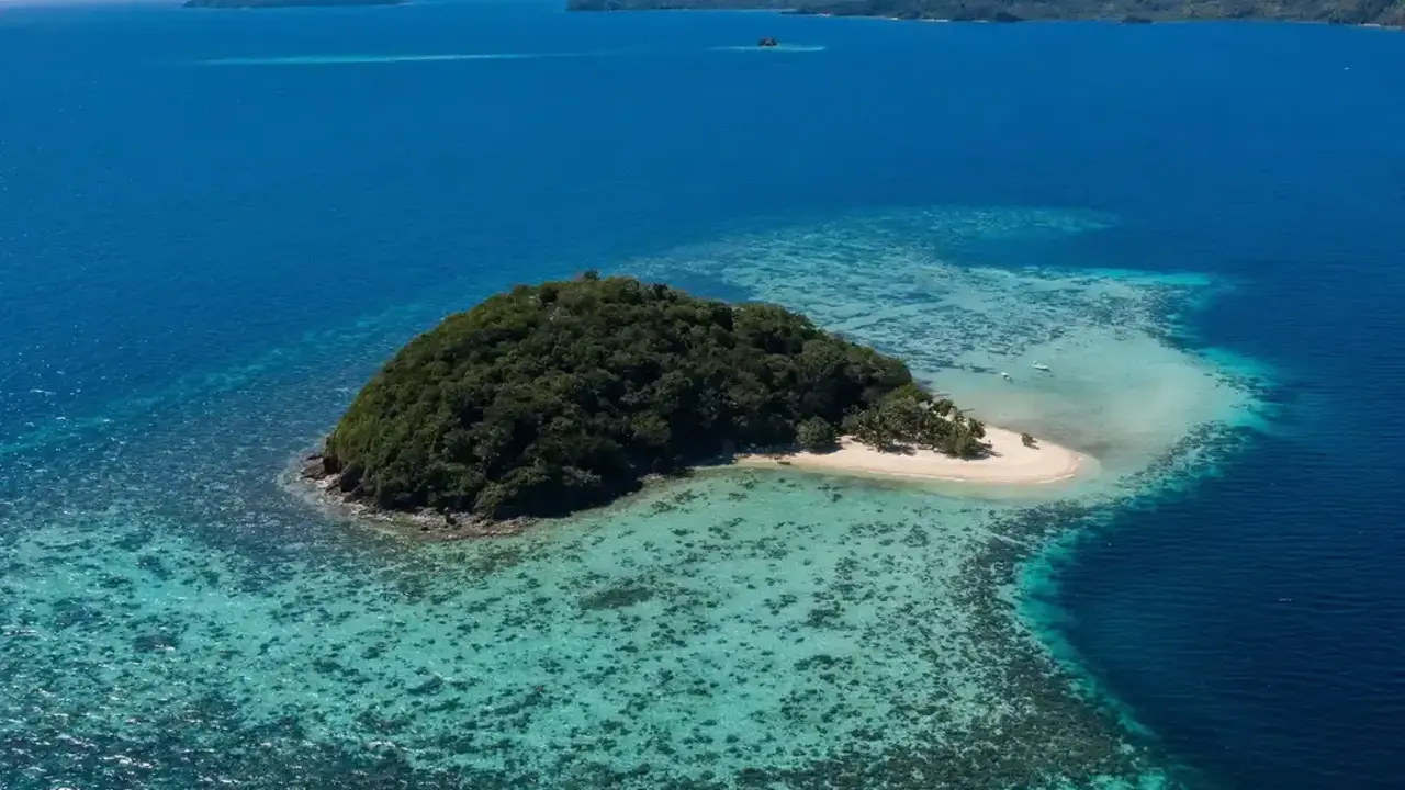 Sensay Island. / S.I