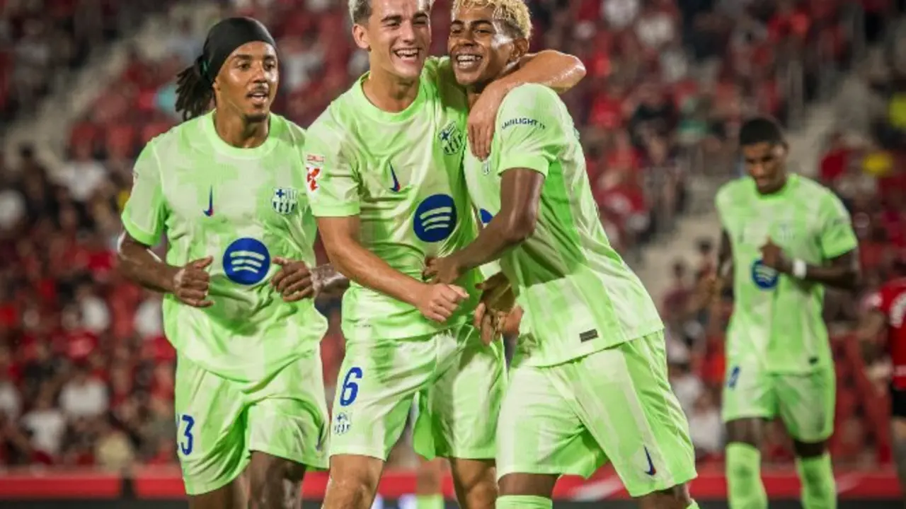 Lamine celebra con Gavi su gol ante el Mallorca. / FCB