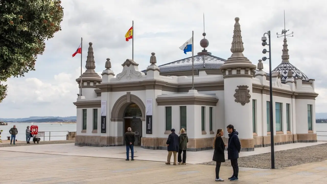 Varias personas en el Palacete del Embarcadero. / EP