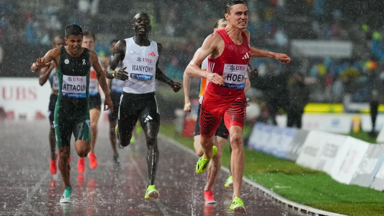 Attaoui durante la carrera de ayer. / @Diamond_League / @chiaramontesan2
