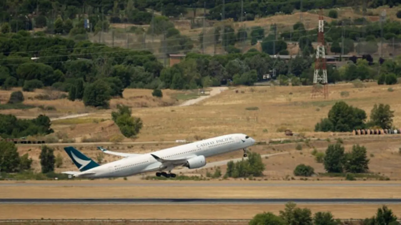 Vistas del Aeropuerto Adolfo Su&aacute;rez Madrid-Barajas, desde el Mirador de Paracuellos. / x