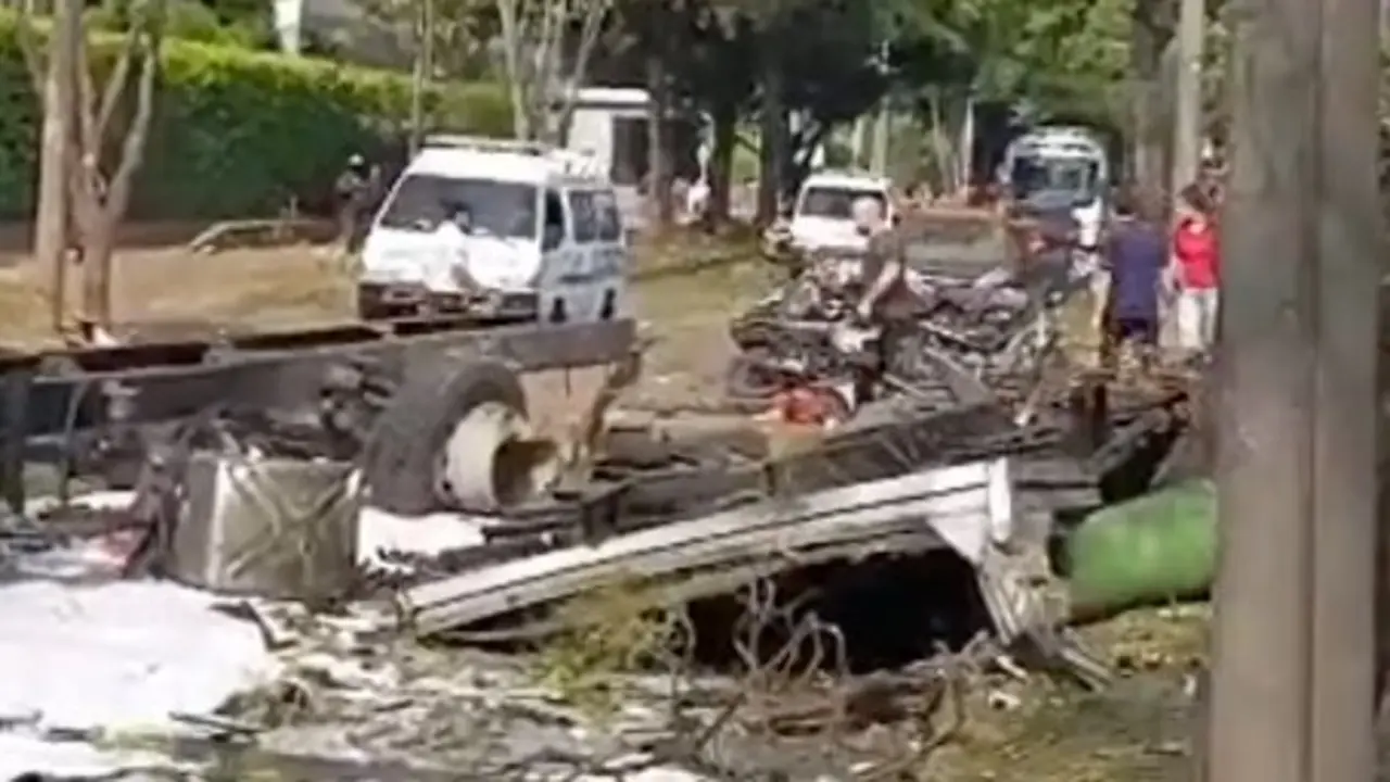 Uno de los destrozos causados por el atentado. / X
