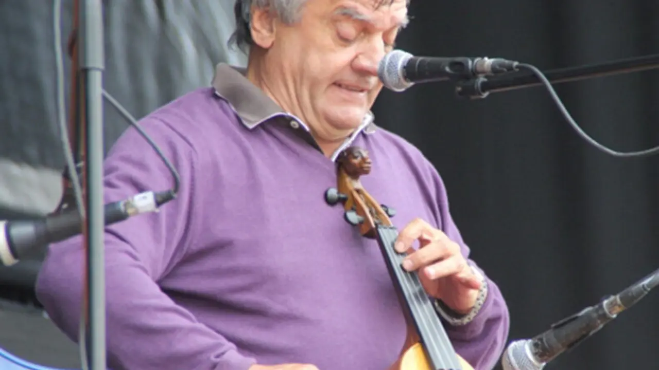 El compositor y rabelista c&aacute;ntabro Chema Puente. / x