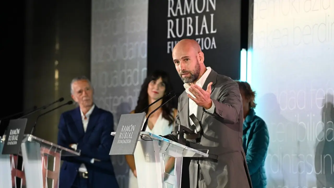 El comunicador y colaborador de programas de televisi&oacute;n Gonzalo Mir&oacute;. / David de Haro